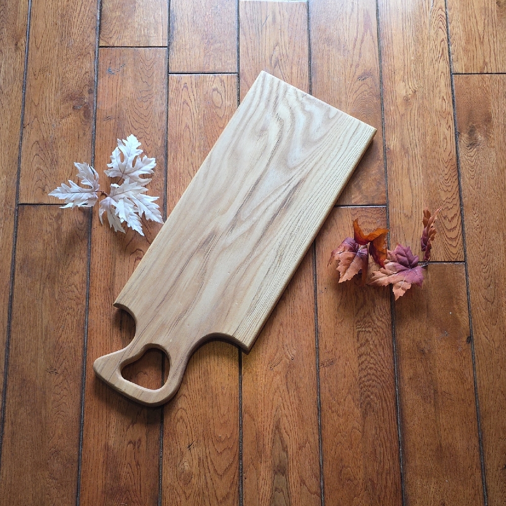 Natural MapleWood Serving/Charcuterie Board with Handle